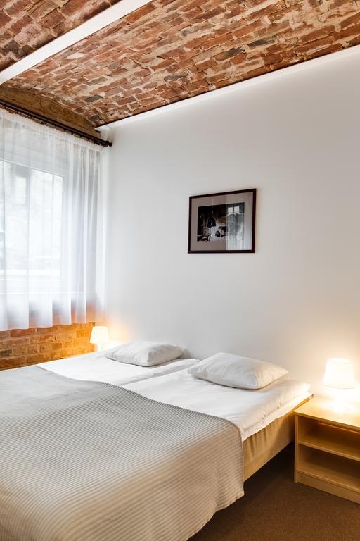 Janne Hotel Riga Exterior photo